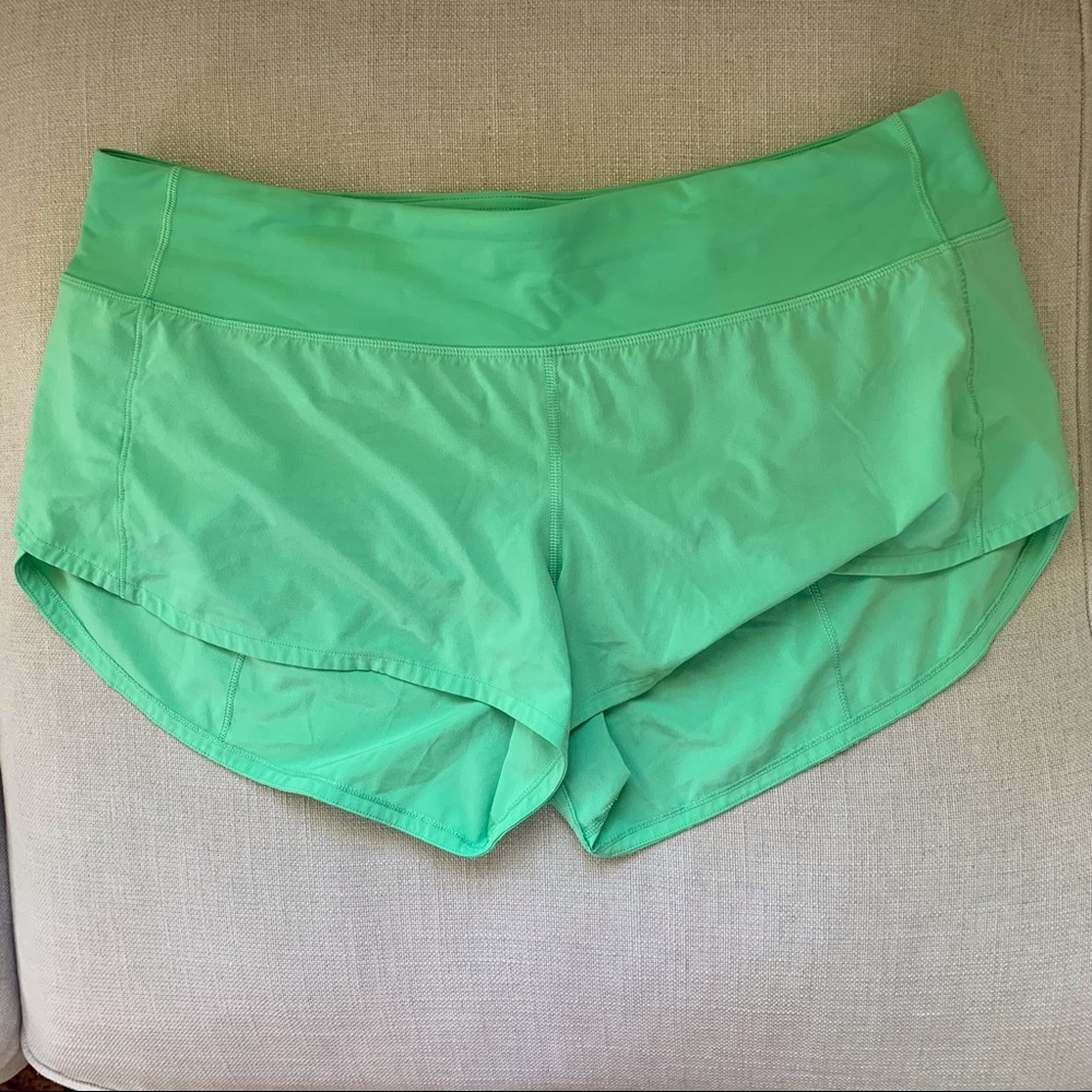 Lululemon Speed Up Short 2.5” Size 10 Dragonfly